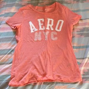 Salmon Aéropostale short sleeved shirt.
